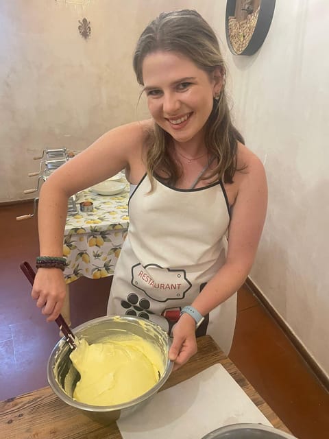 Milan: Pasta and Tiramisu Cooking Class with Wine - Group Size, Language, and How Much You’ll Get to Ask