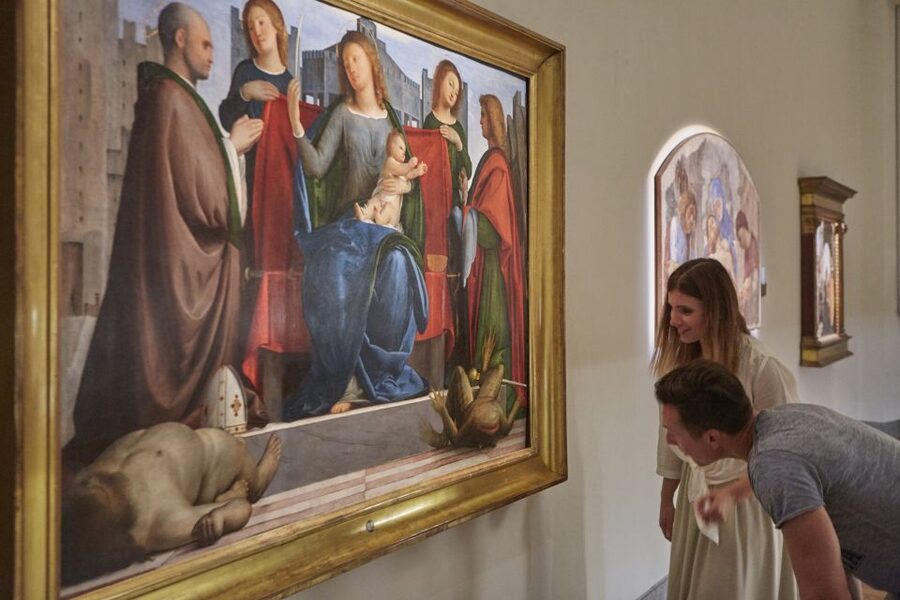 Milan: Pinacoteca Ambrosiana & da Vinci Codex Exhibition - Audio guide app, how to get real value from it