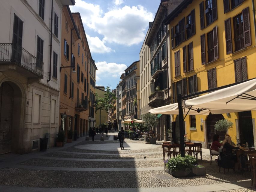Milan: Pinacoteca Art Gallery and Brera District Guided Tour - Caravaggio and Raffaello, plus the rest of the cast