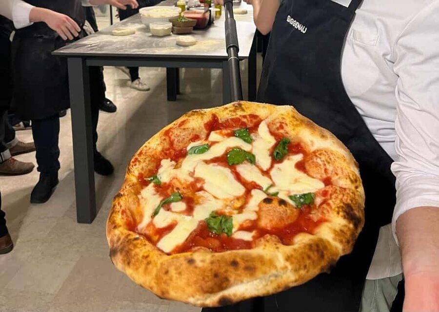 Milan: Pizza and Tiramisu Cooking Class with Wine Tasting - Finding the Kitchen at Via Lodovico Settala, Ring 18