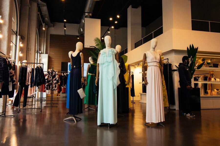 Milan: Private Fashion Tour - Coffee break in a rustic-chic café: when Milan slows down