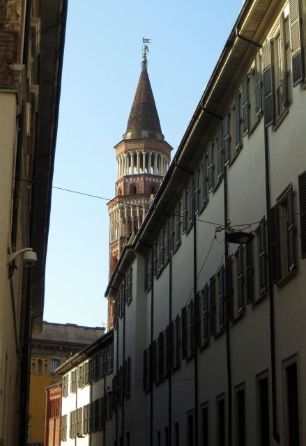 Milan: Private or Shared Essential Walking Tour - Timing, movement, and what to pack in a hurry