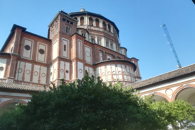 Milan: Private Segway Tour with Live Local Guide - 4 hours - Piazza Mercanti and the Duomo area, seen from the right angle