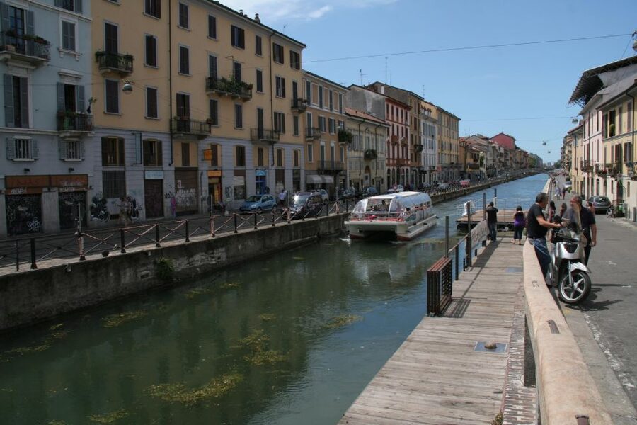 Milan: Private Sightseeing & Shopping Tour with a Local - What a private Milan local + shopper combo actually changes