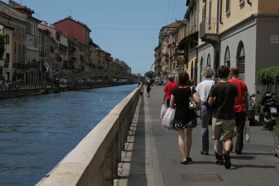Milan: Private Sightseeing & Shopping Tour with a Local - Food, tickets, and the one thing to clarify early