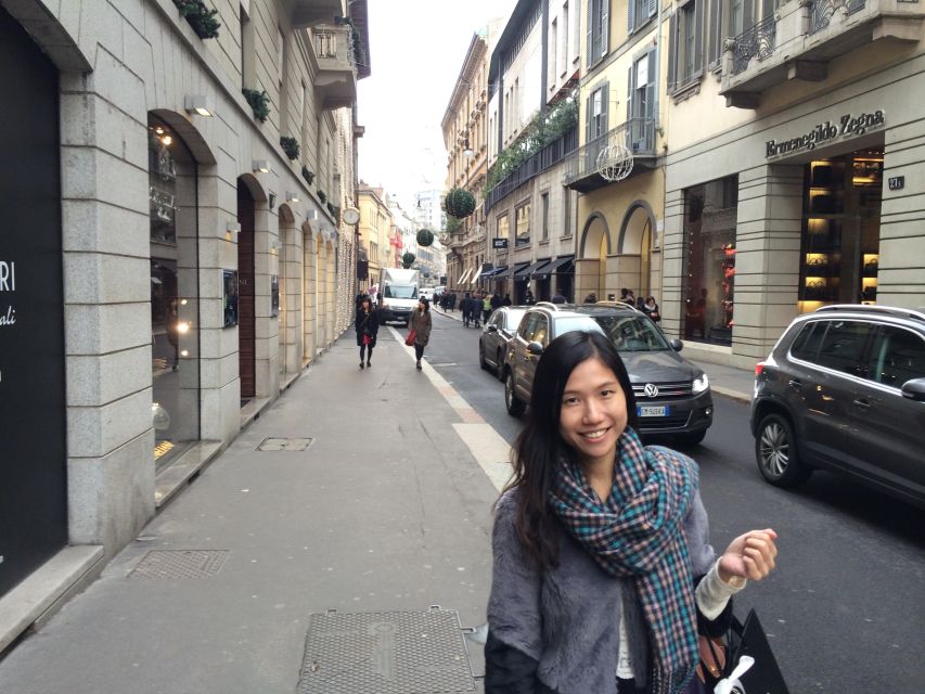 Milan: Private Sightseeing & Shopping Tour with a Local - Value check for a $54 per person private experience