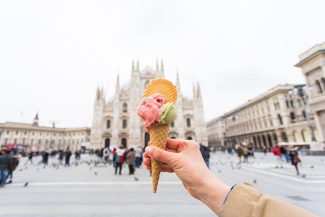 Milan: Private Tour - Duomo, Sforza Castle & Gelato Tasting - Duomo Cathedral and Rooftop Terrace: the Milan view everyone talks about