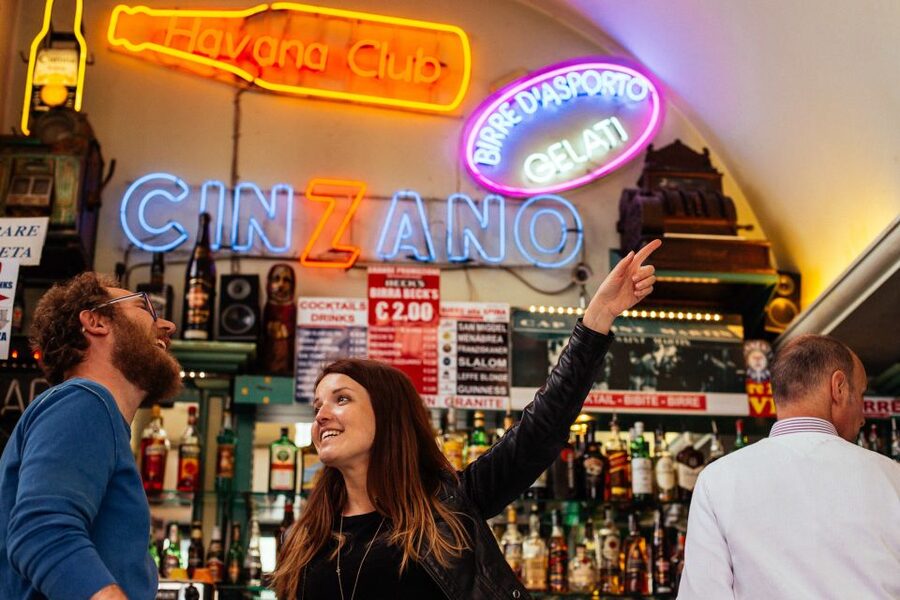 Milan: Private Tour with Drinks & Bites in Centro Storico - The guide matters: Serena and Alessandro’s kind of hosting