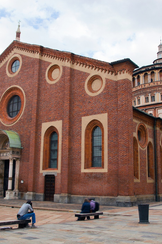 Milan: Private Walking Tour with Last Supper and Duomo Entry - Santa Maria delle Grazie: the courtyard stop that sets the mood