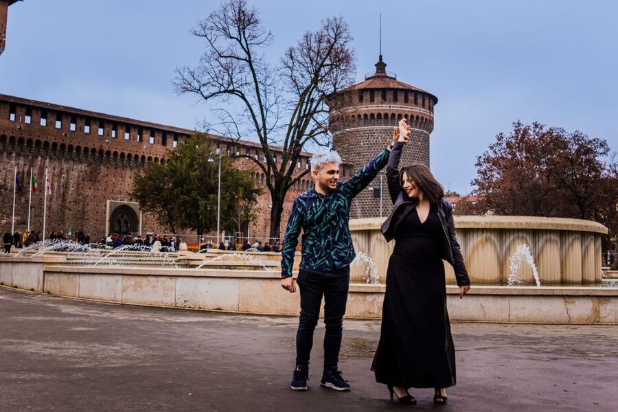 Milan: Professional Photoshoot Outside Sforza Castle - Who This Photoshoot Fits Best in Milan