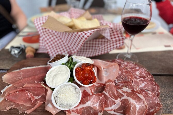 Milan's Authentic Street Food tour: A Gourmet Experience - Drinks, pacing, and how to not feel rushed