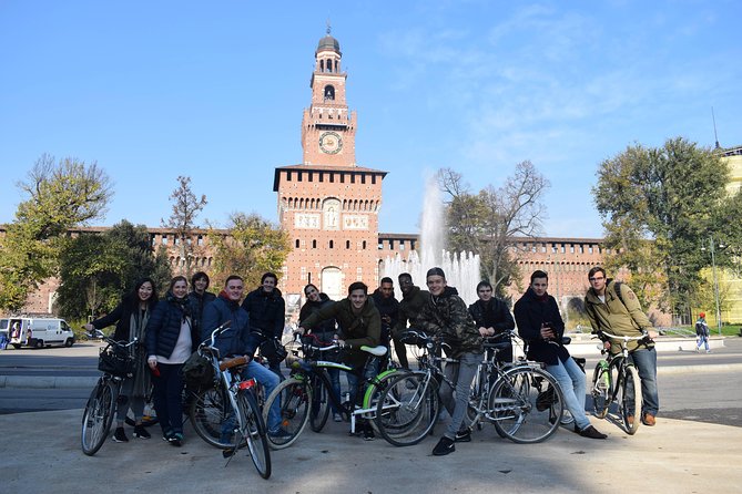 Milan's Hidden Gems: Unique Bike Tour (ENG, NL) - Bike-Path Comfort, Helmets, and a Group That Stays Together
