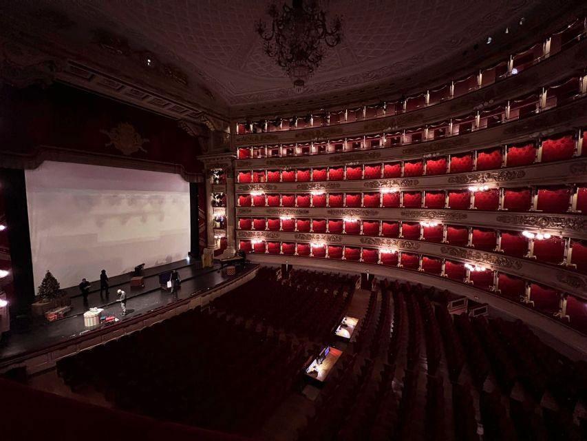 Milan: Scala Theater and Duomo Cathedral Guided Tour - A smart 2-hour plan for Milan’s biggest wow moments