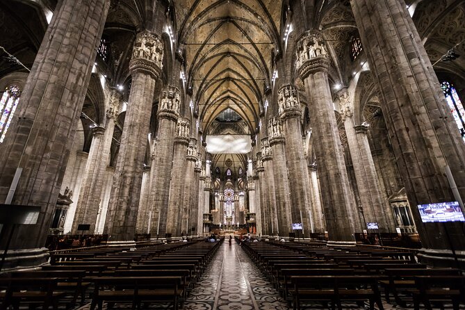 Milan Scala Theatre and Duomo Cathedral Tour - Duomo di Milano in 45 minutes, with skip-the-line entry