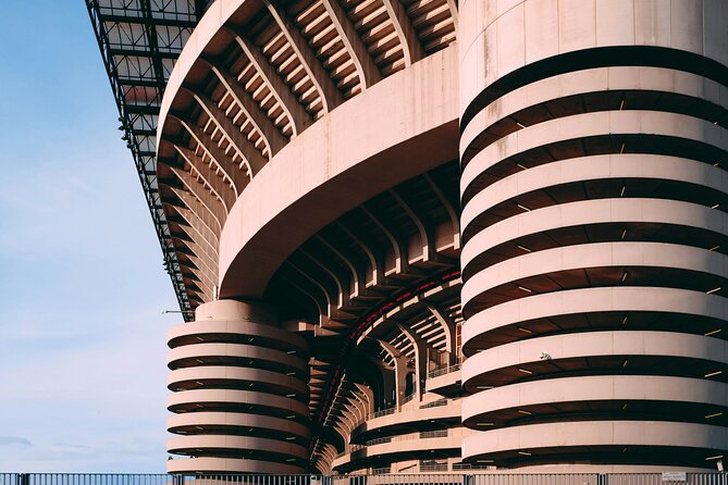 Milan: See a football game in Milan together with locals - The local guide effect: more than translation