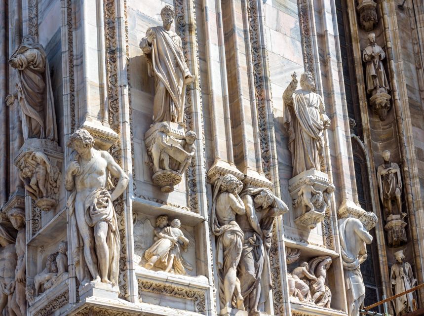 Milan: Skip-the-Line Duomo Guided Tour & Hop-on Hop-off Bus - Architecture, Faith, and the Long Construction Story