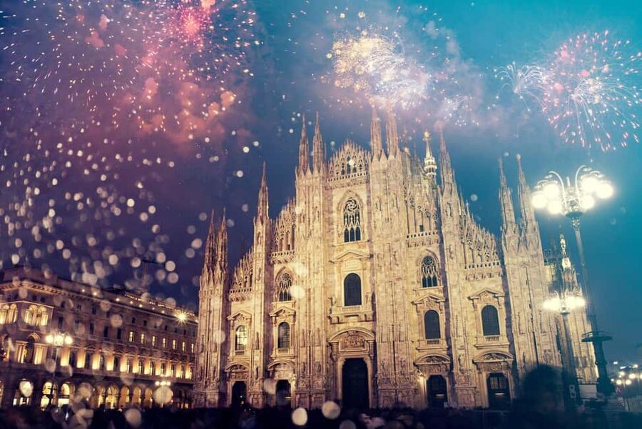 Milan Small Group: Duomo & Rooftop, Castle, Gelato Tasting - Where the Duomo makes sense fast, even if it is your first time in Milan