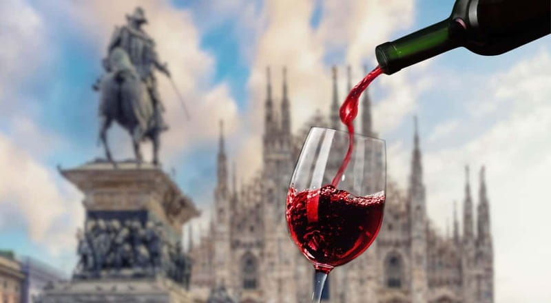Milan: Small Group - Duomo & Rooftop, Wine & Food Tasting - Inside Duomo: stained glass moments and strict clothing rules