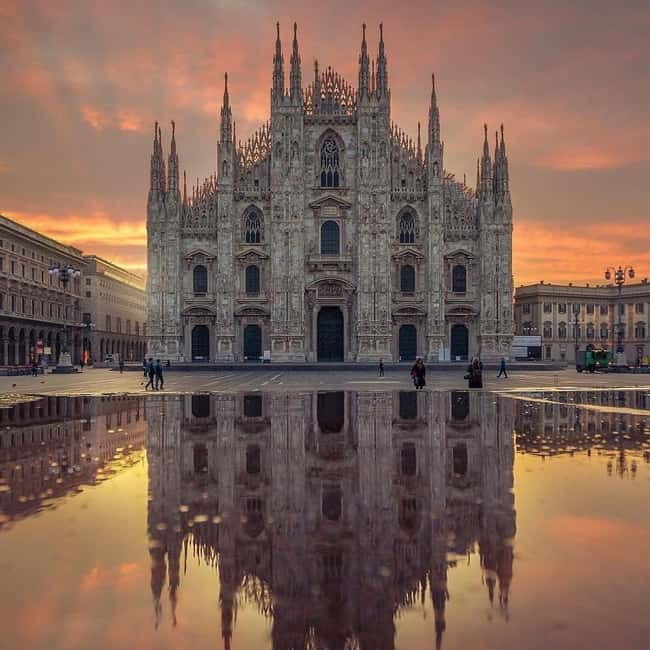 Milan: Small Group - Duomo & Rooftop, Wine & Food Tasting - Timing, heat, and the one thing you should not ignore