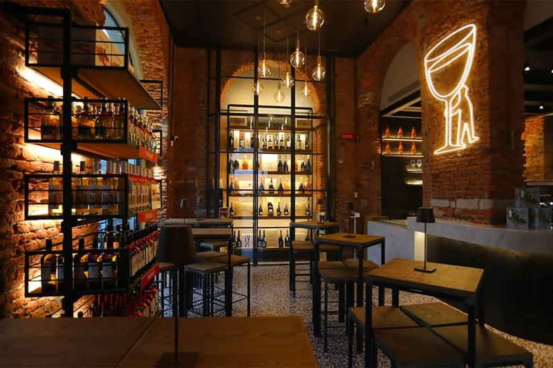 Milan: Small Group - Duomo & Rooftop, Wine & Food Tasting - Is it worth $112.15 per person? A value check
