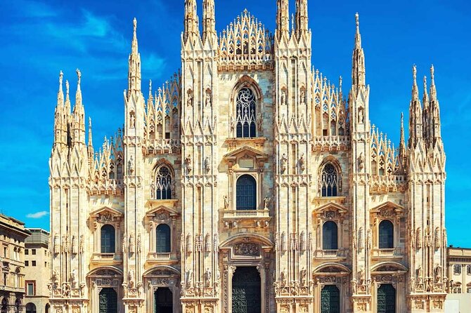 Milan : Small Group Tour Duomo and Terrazze - Piazza del Duomo: the story starts before you even go in