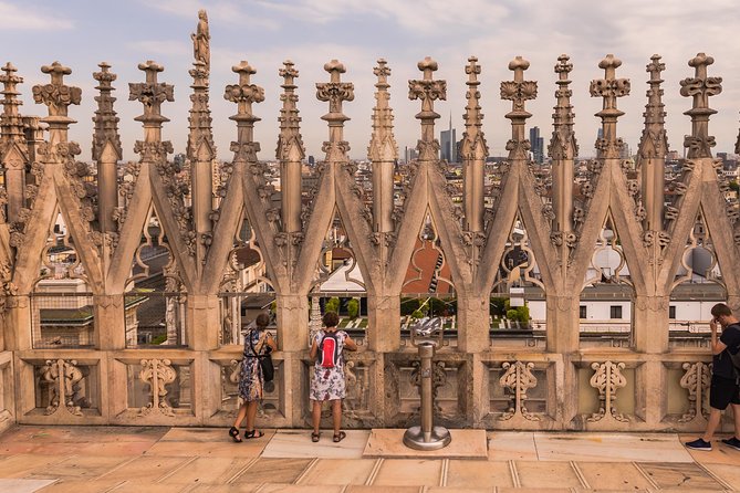 Milan Super Saver: Skip-the-line Duomo and Rooftop Tour - Skip-the-line access, and what it really means at the Duomo