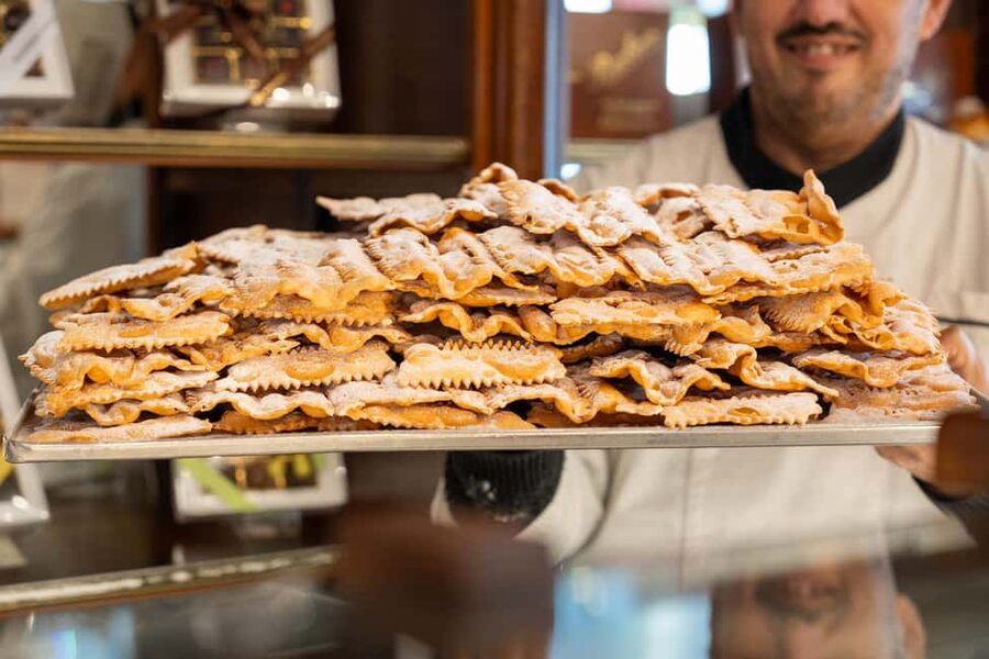Milan: Sweet Delights Patisserie Tour - Pinacoteca di Brera: your first dessert stop in an art-minded neighborhood
