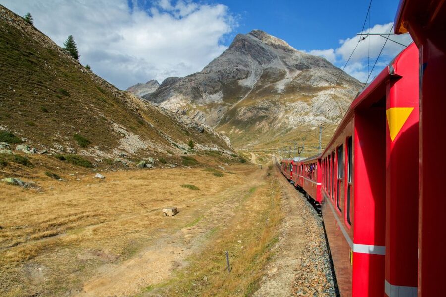 Milan to St. Moritz: Scenic Bernina Train Tour with Guide - Tirano break and the return bus: how to not end the day cranky