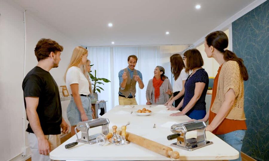Milan: Traditional Pasta and Tiramisù Masterclass - Finding the place: the entry phone buzz that saves your sanity