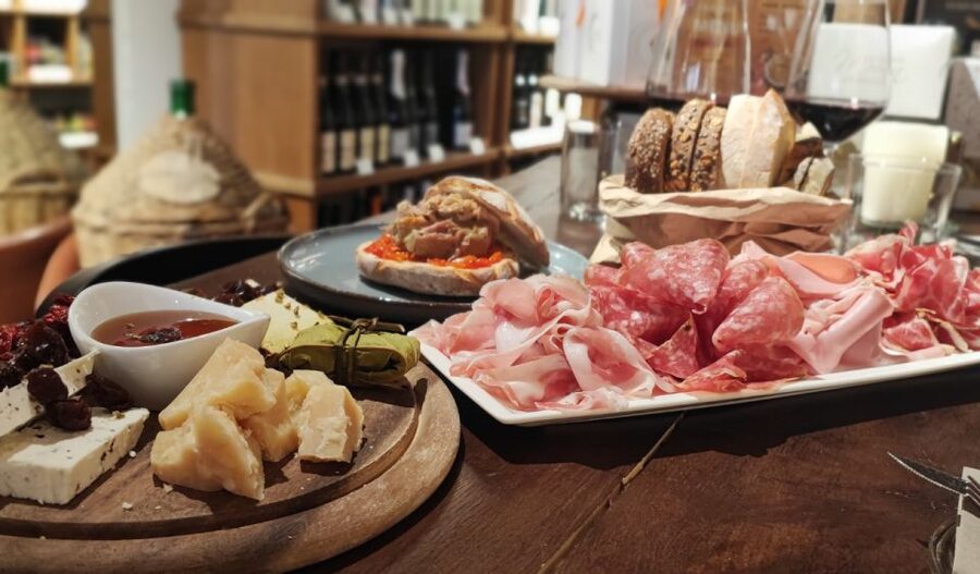 Milan Wine Tasting Aperitivo - How the Sommelier Teaching Improves Your Tasting
