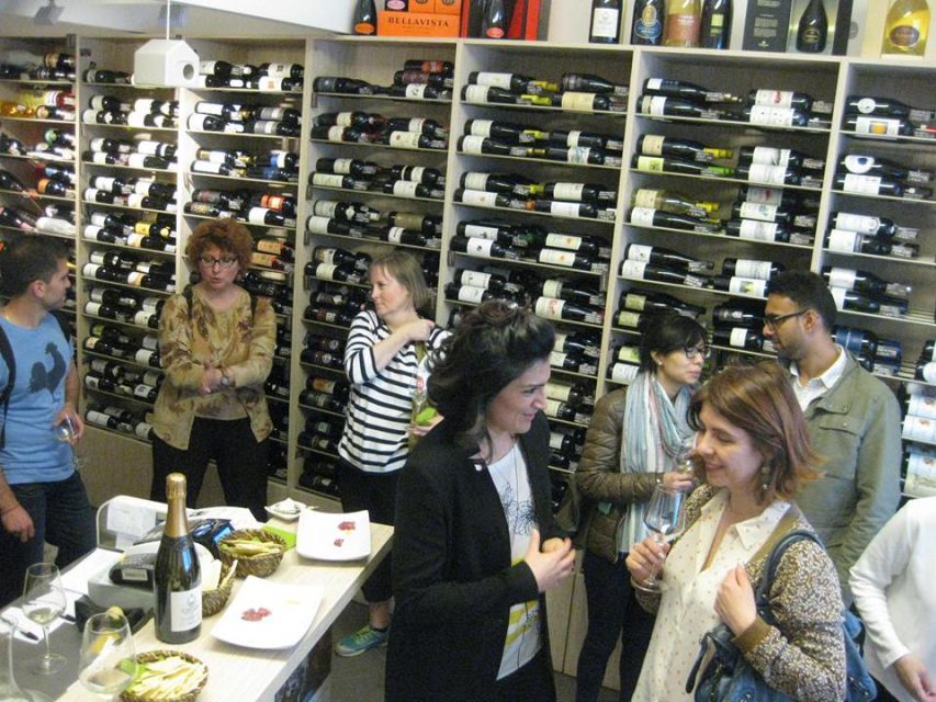 Milan: Wine Tasting with an Italian Sommelier - Who should book this, and who might skip it
