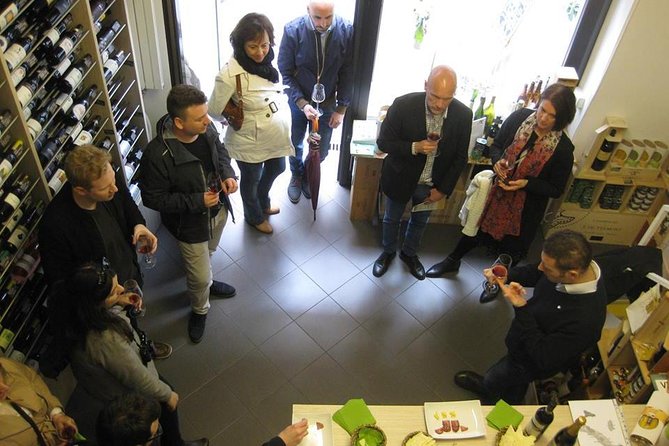 Milan Wine Tasting with Italian Sommelier - How you learn to taste, even if you are brand new