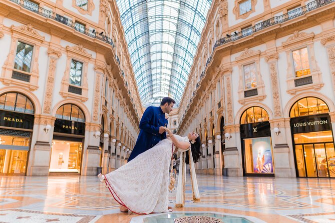 Photography in Unique Places Milan - Stop 1: Duomo di Milano square for portraits and scale