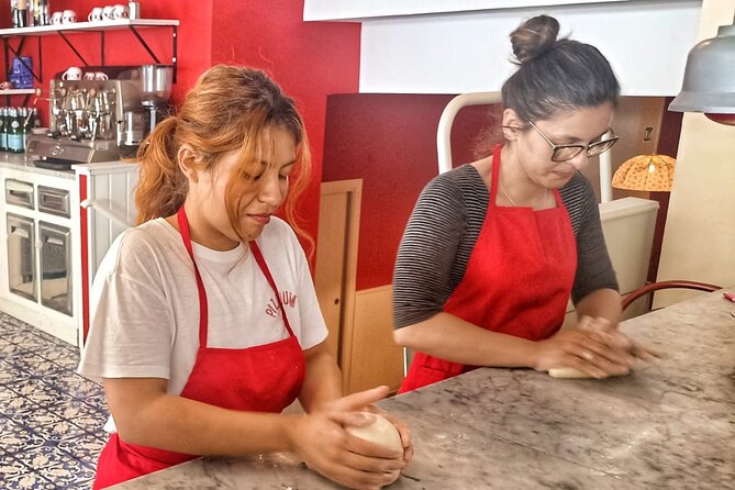Pizza Training Experience. Como Area - Local ingredients in a real kitchen: how freshness shapes the result
