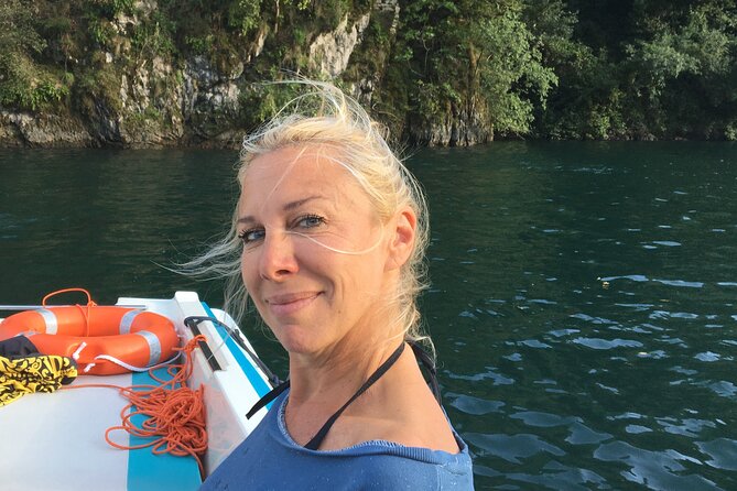 Private 1 hour Boat Tour Como Lake Como - The onboard experience, captain plus host vibe