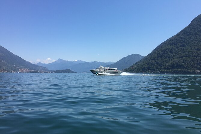 Private 1 hour Boat Tour Como Lake Como - The Pliniana cluster and the opera-singer connection