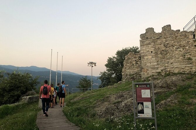 Private 2-Hour Tour of the Medieval Castle over Lake Como - Who should book this private castle tour