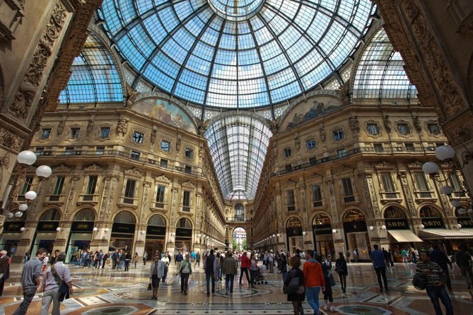 Private 4-Hour Walking Tour of Milan with private official tour guide - Castello Sforzesco and Basilica of Saint Ambrose, fortress meets Gothic
