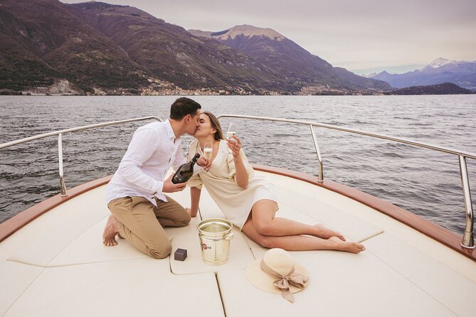 Private Boat Tour on Italian Gozzo on Lake Como - Ossuccio, Comacina island, and Laglio: history, small towns, and celebrity-adjacent scenery