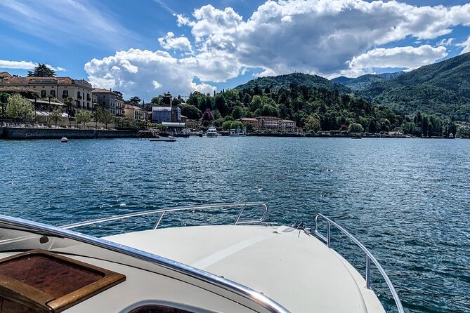 Private guided speedboat cruise on Lake Como from 1H to 4H - Chiesa Santa Maria Maddalena: the bell tower you recognize fast