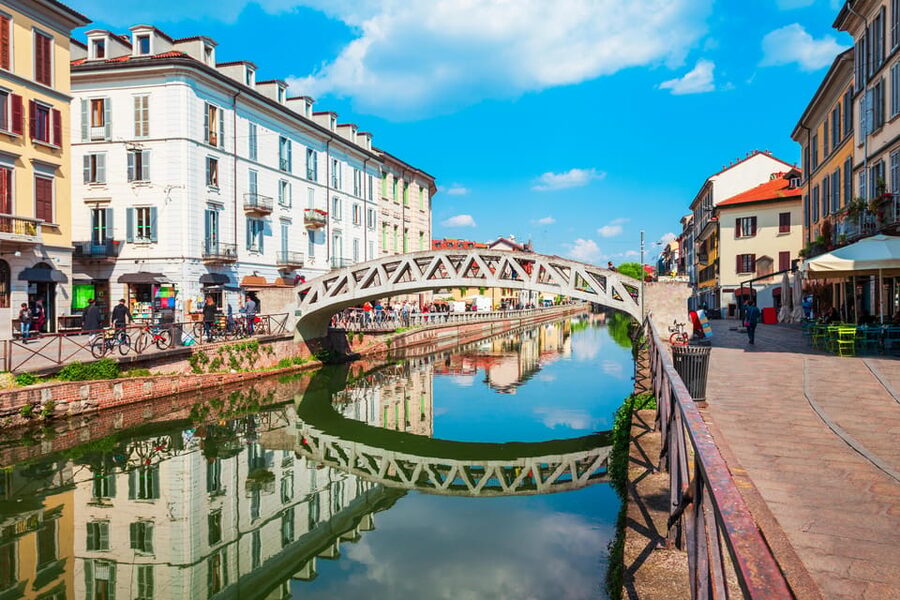 Private Milan Canals and Navigli Neighborhood Guided Tour - Along the Navigli docks: Naviglio Pavese and Naviglio Grande with real context