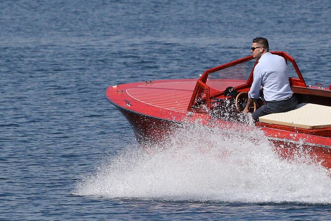 Private Tour by Classic Wooden Boat on Lake Como - Lake Como waterfront to Life Electric: Daniel Libeskind by the water
