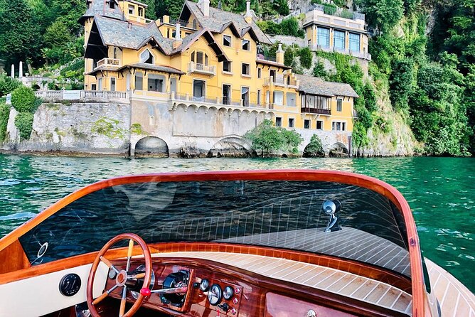 Private Venetian Wooden Boat Tour on Lake Como - Gulf of Venus and the Balbianello area: romantic gardens with ticketed entry