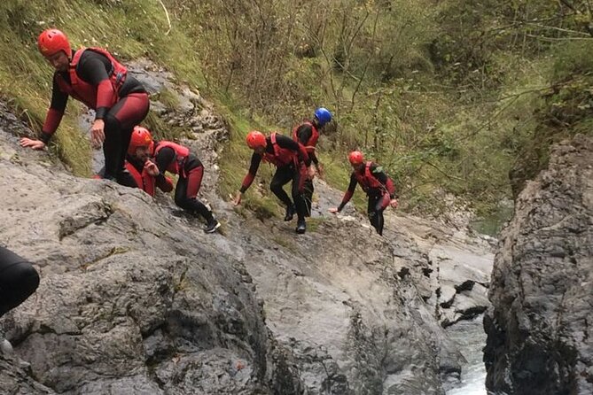 River Trekking in Brembana Valley - Briefing before the water: how guides help you stay in control