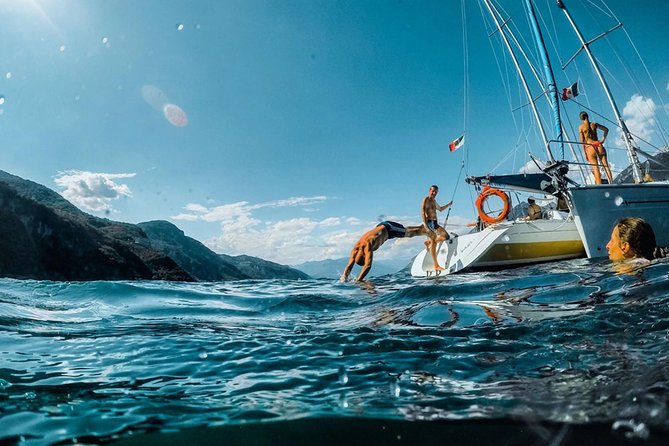 Sailing Experience on Lake Como: Fun, Relax and Adventure! - A skipper-led day: what the crew really does
