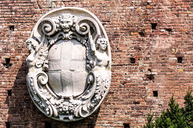 Sforza Castle and Michelangelo's Pietà Rondanini guided experience - Meeting at Filarete Tower, and how the tour runs