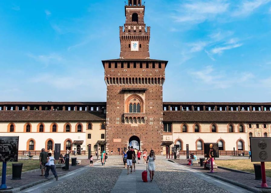 Sforza Castle & Michelangelo's Pietà Rondanini Guided Tour - Walking the Castle: Courtyard First, Then the Rooms and Museum