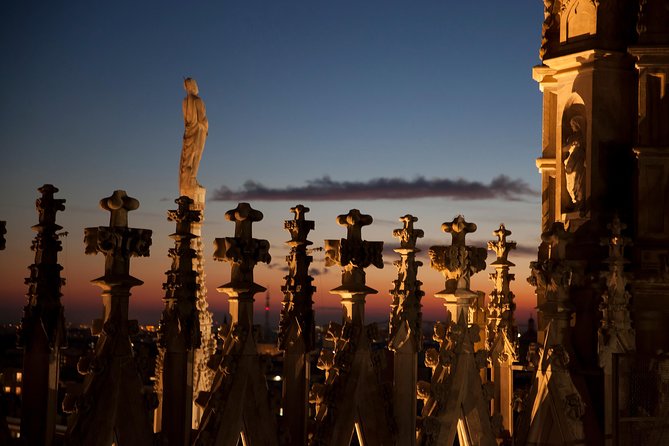 Skip The Line: Best Of Milan Tour With Last Supper & Milan Duomo - Milan on foot: Teatro La Scala views and city orientation