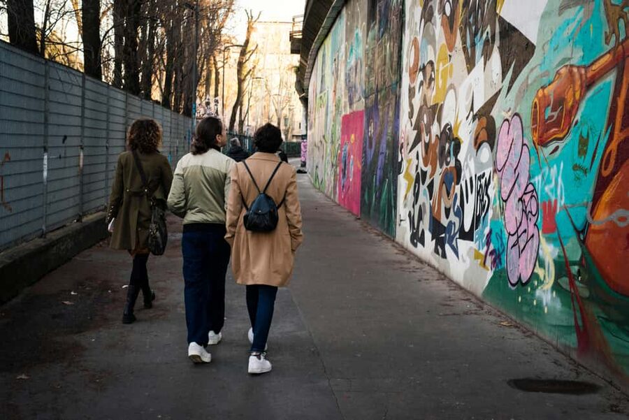 Street Art&Urban Vibes in Milan’s Most Exciting Rising Areas - Walking Via Padova: photo stop rhythm and the first mural lessons