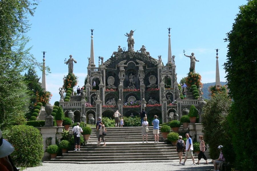 Stresa: Isola Bella Boat Tour - The ancient village shops: a quiet finish to a structured island